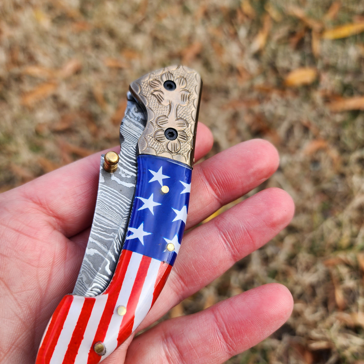 BladeBlink Patriot Damascus Folding Knife  - Life Time Warranty 🛡️