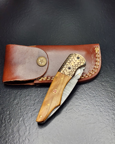 BladeBlink Damascus Folding Knife with Wooden Handle - Life Time Warranty 🛡️